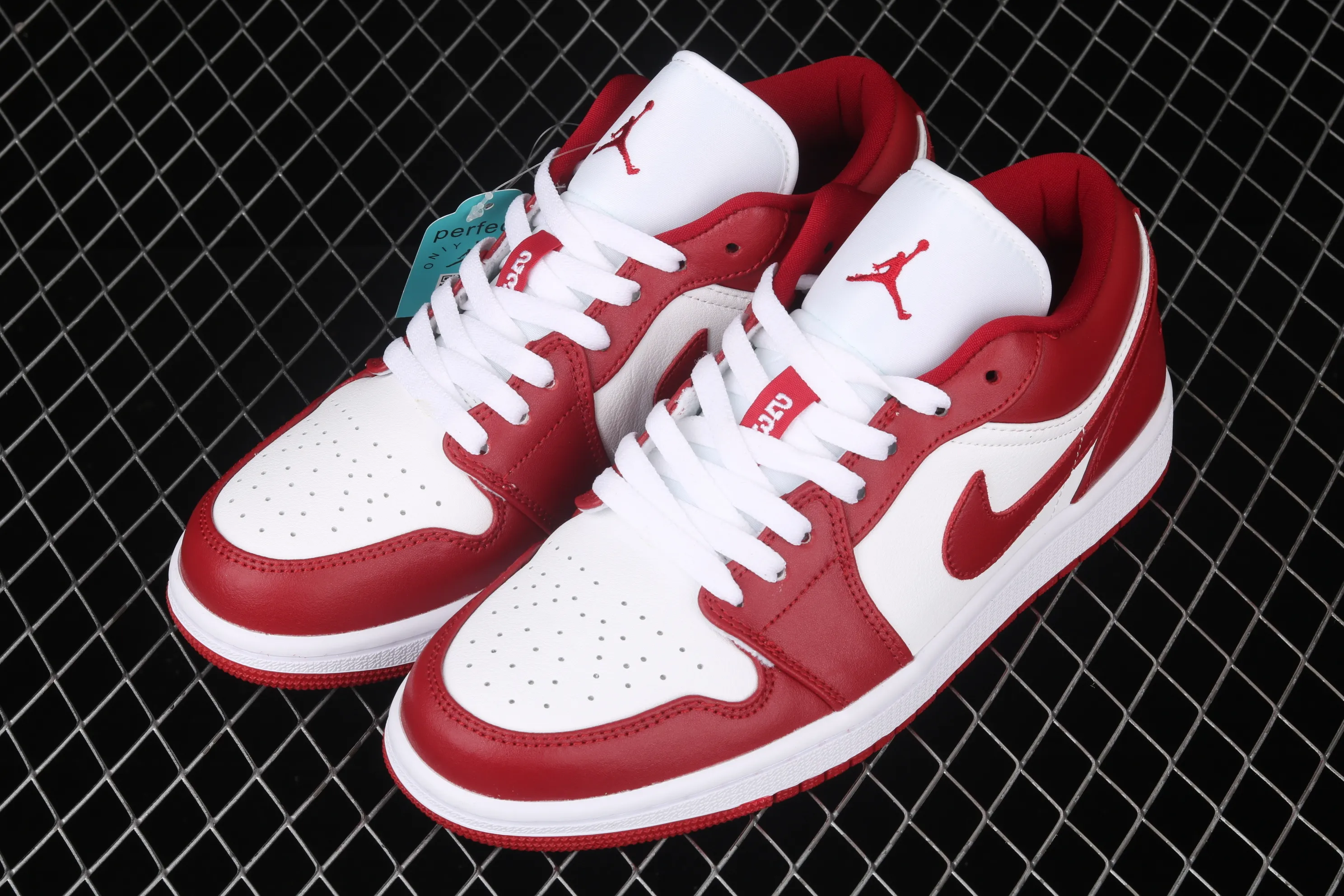 All categories Air Jordan Jordan series basketball shoes Air Jordan 1 Low New version Air Jordan 1 Low AJ1 Joe 1 low top leather white and red cultural and leisure sports sneakers 558553-611